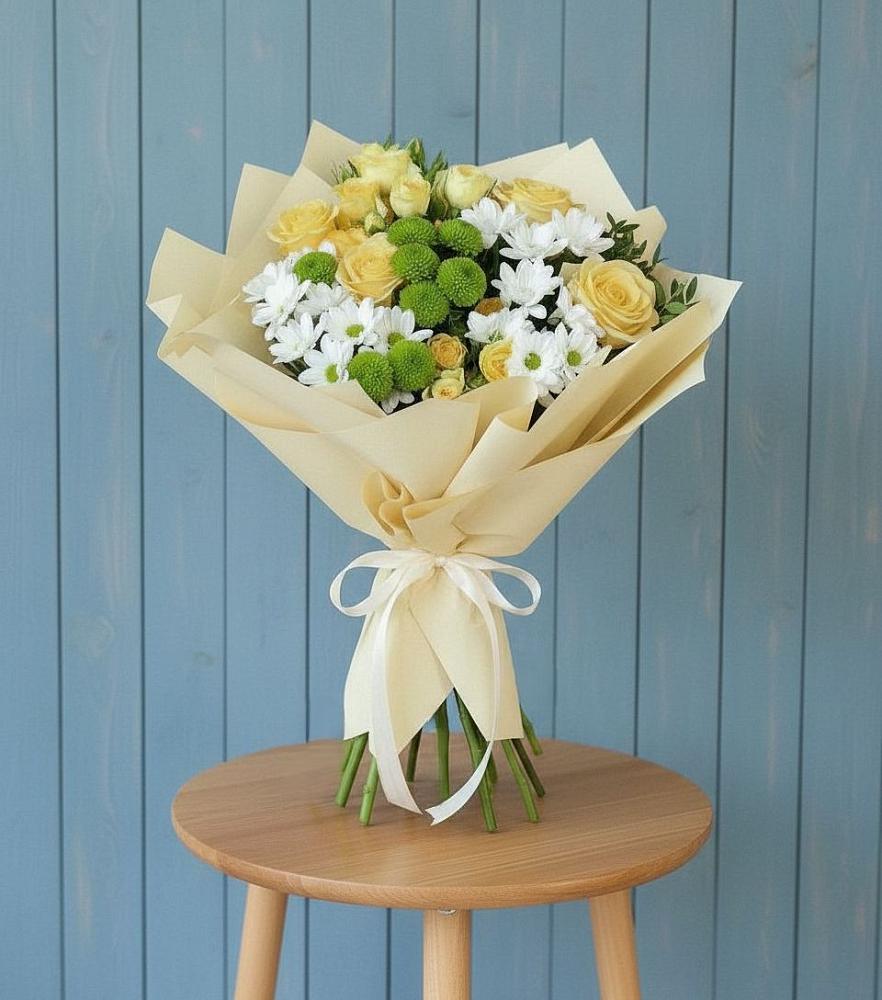 Букет цветов из: Хризантемы и Розы в Аше