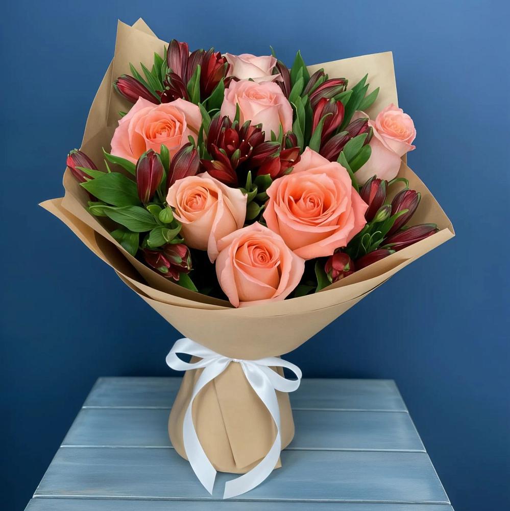 Букет цветов из: Розы и Альстромерии в Аше