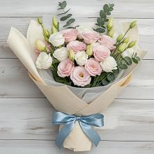 Букет цветов из:  Лизиантусы в Аше