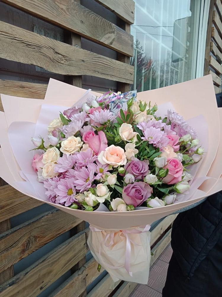 Букет цветов из: Розы и Хризантемы в Аше