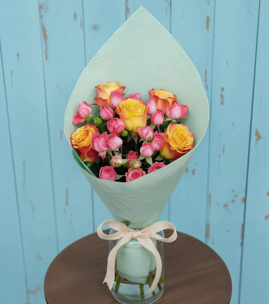 Букет цветов из: Розы в Аше