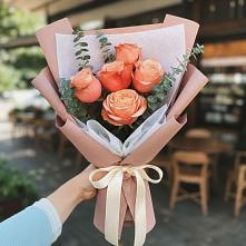 Букет цветов из:  Розы в Аше