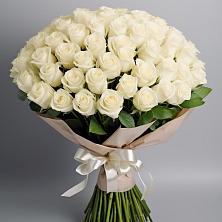 Букет 101 беля роза Белоснежка в Аше
