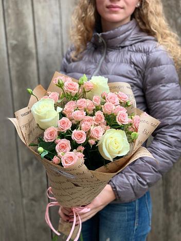 Букет цветов из: Розы в Аше