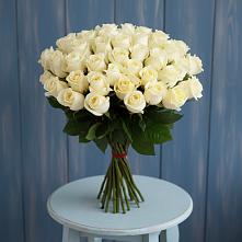 Букет 51 Белая роза Эдлесс Лав в Аше