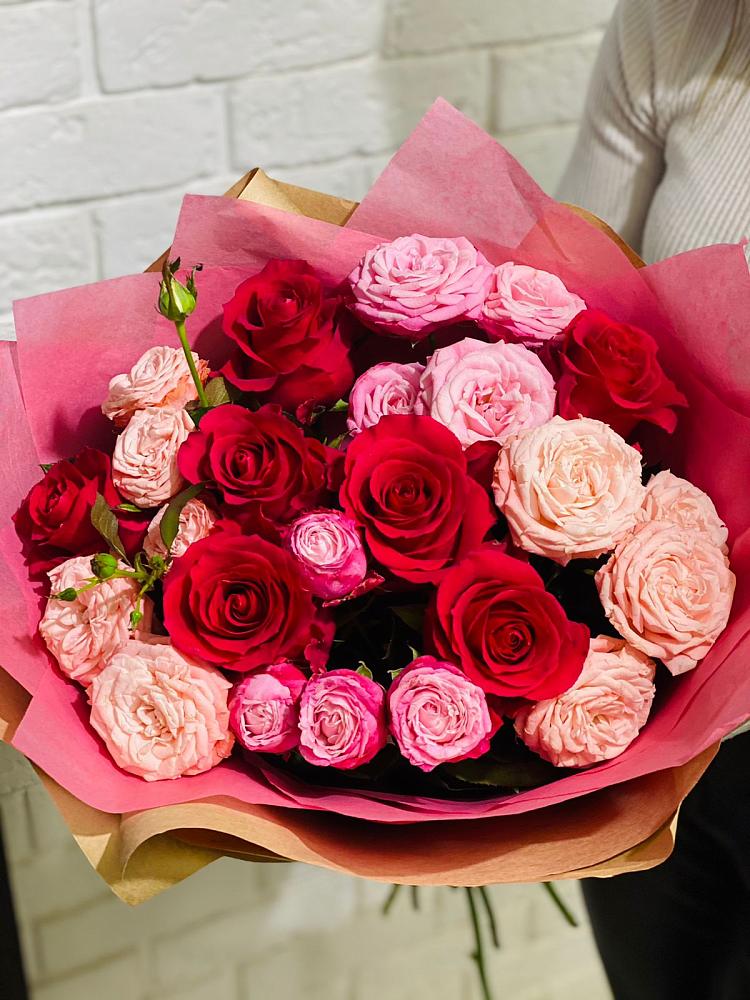 Букет цветов из: Розы в Аше