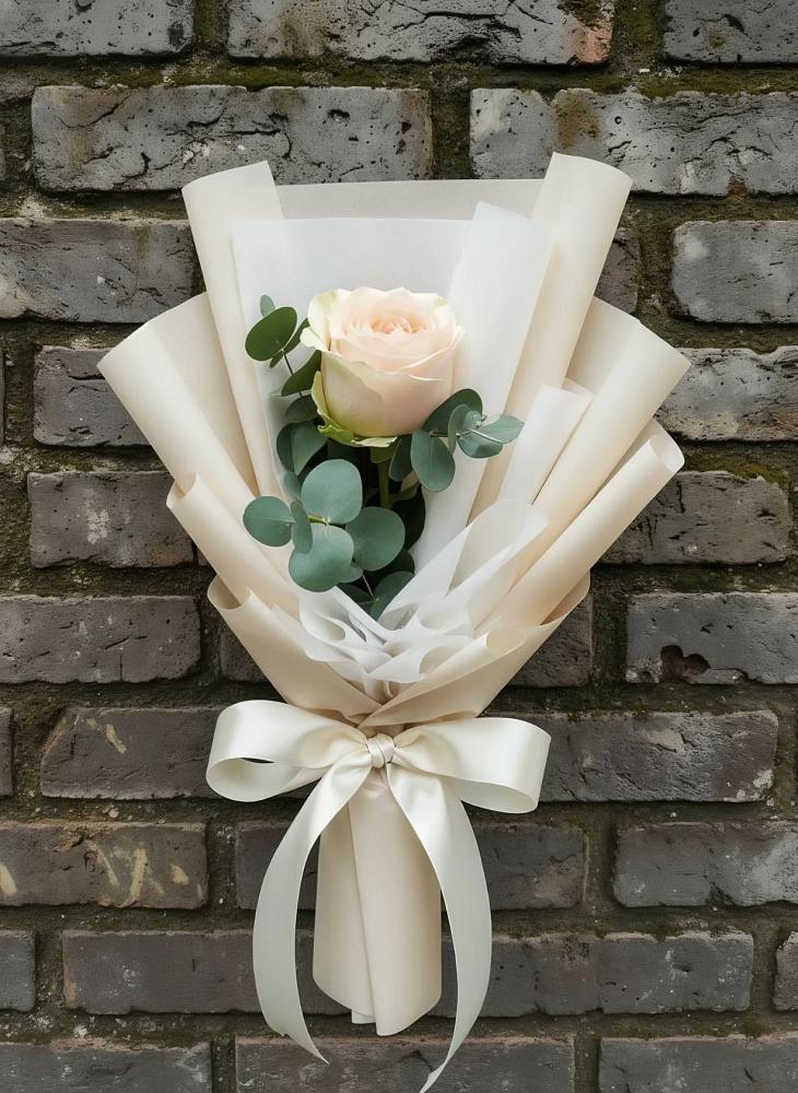 Букет цветов из: Розы в Аше