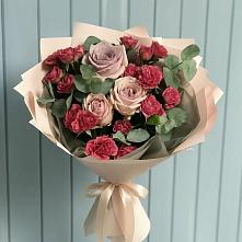 Букет цветов из:  Гвоздики и Розы в Аше