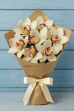 Букет цветов из:  Орхидеи и Розы в Аше